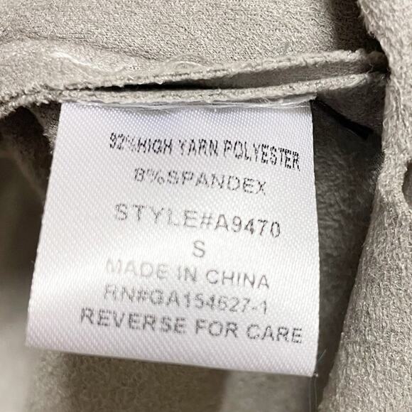 Joh Gray Faux Suede Vest with Cutout Design Hem - Picture 6 of 7